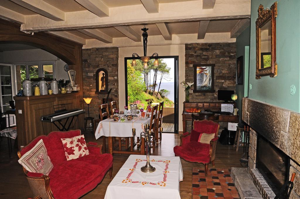 Les Fous De Bassans Bed & Breakfast Poullan-sur-Mer Ngoại thất bức ảnh