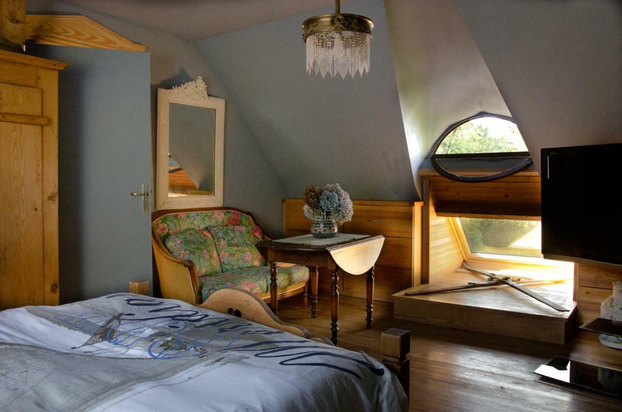 Les Fous De Bassans Bed & Breakfast Poullan-sur-Mer Ngoại thất bức ảnh